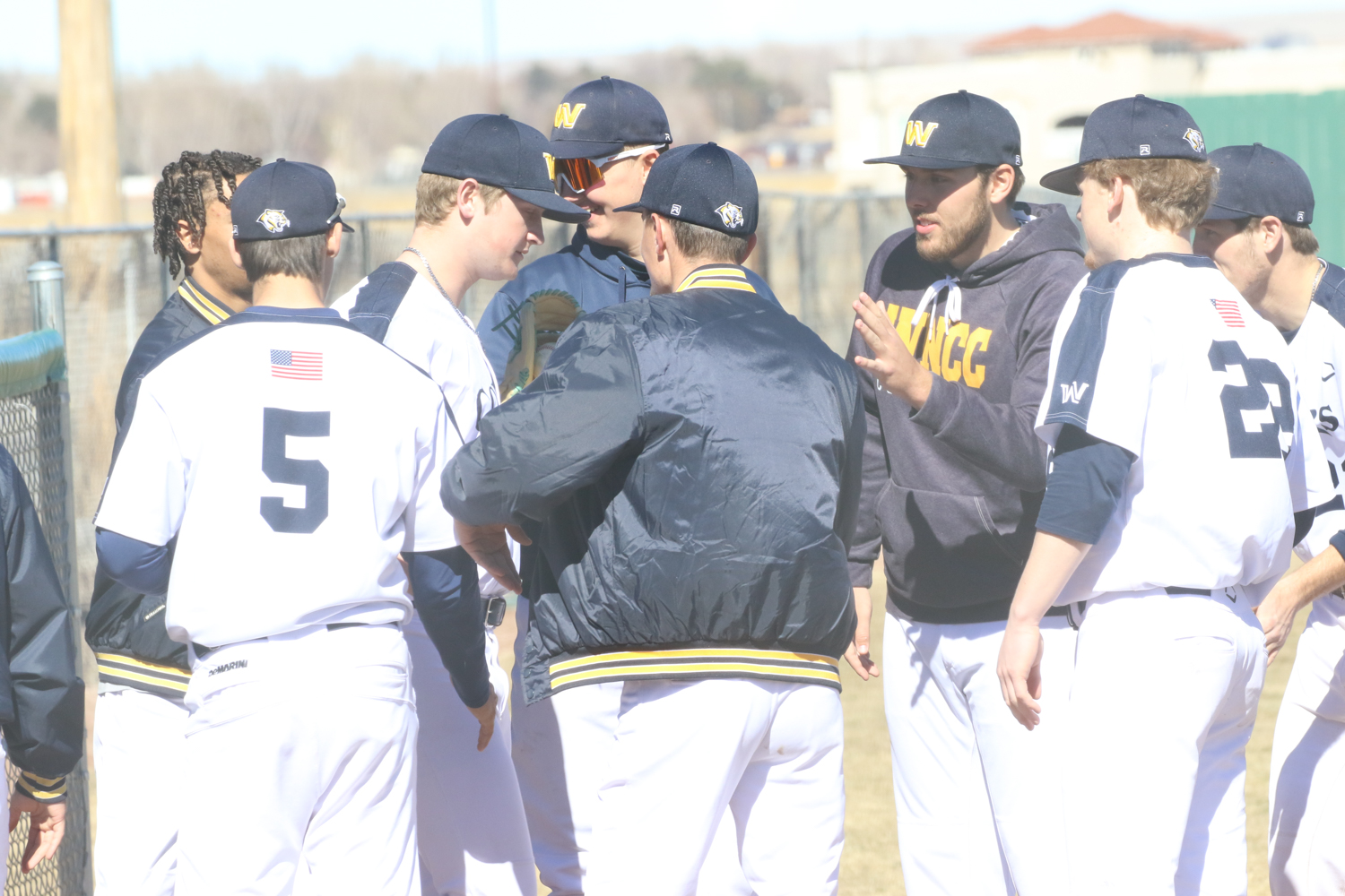 WNCC baseball splits with Luna on Saturday
