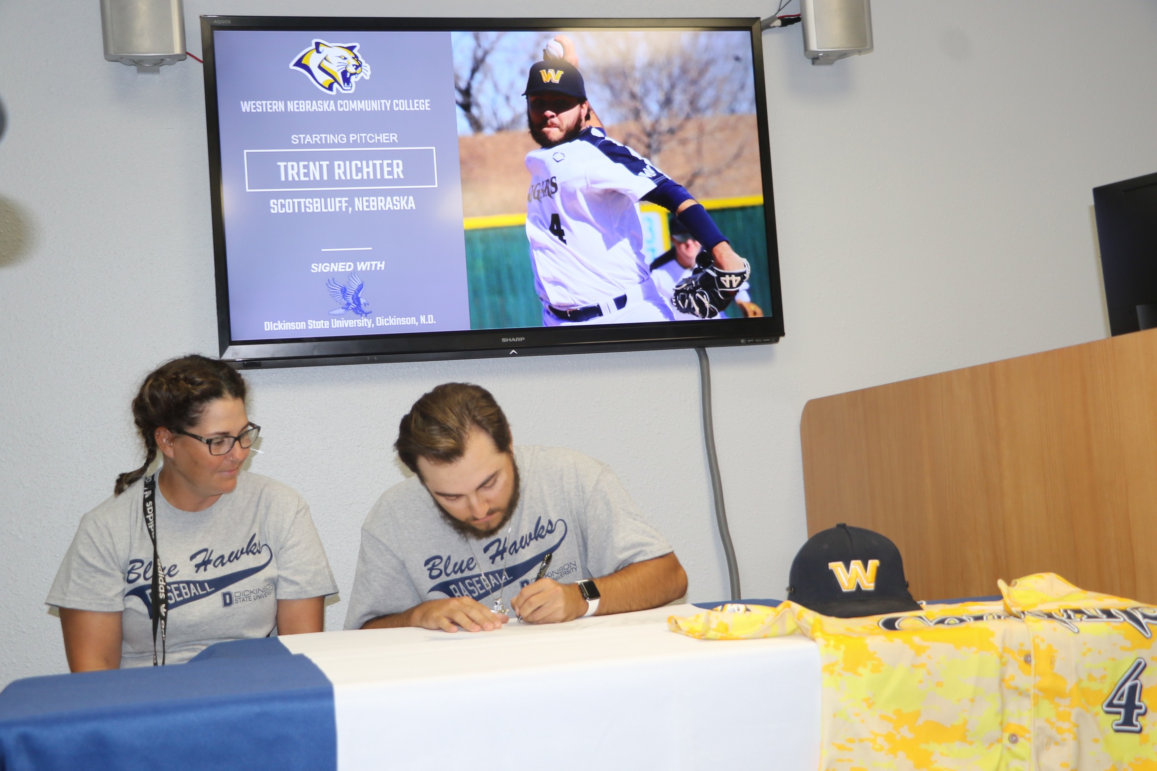 Richter inks with Dickinson State to play baseball