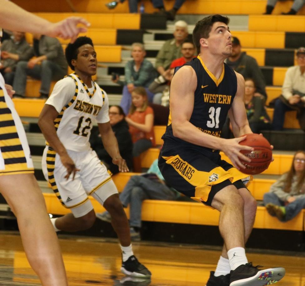 WNCC men cruise over EWC