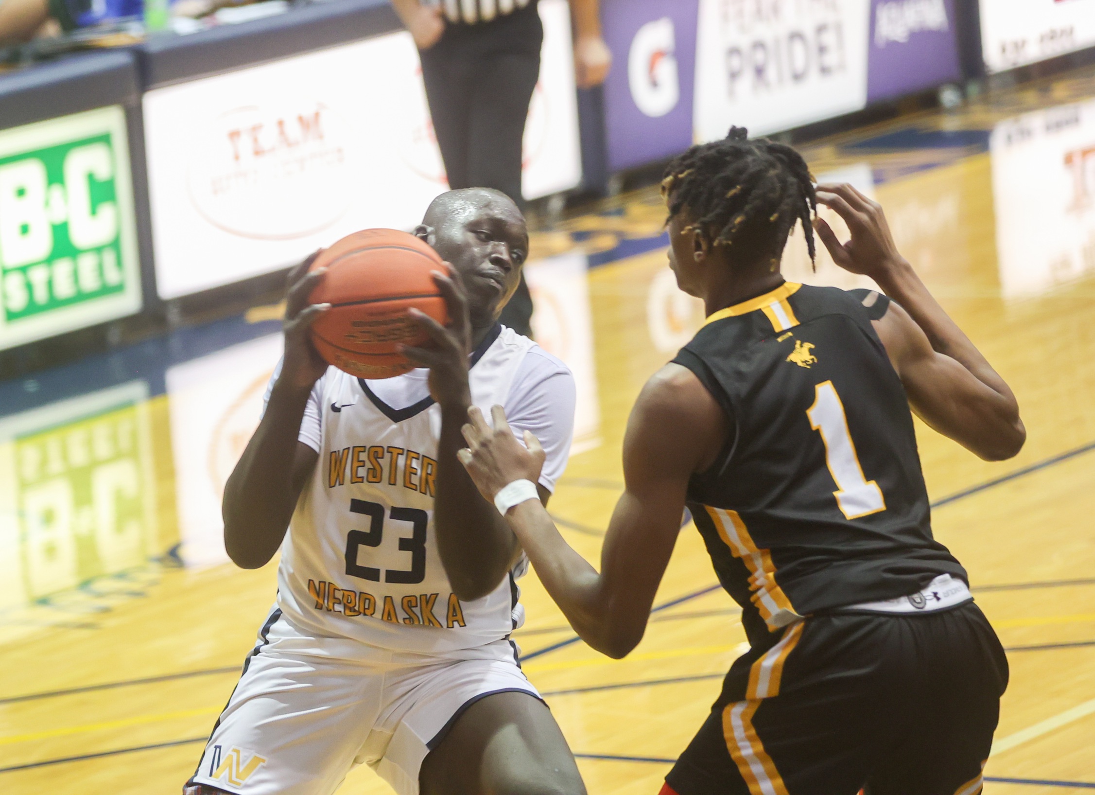 Dawson tops WNCC men in Gillette Border Wars
