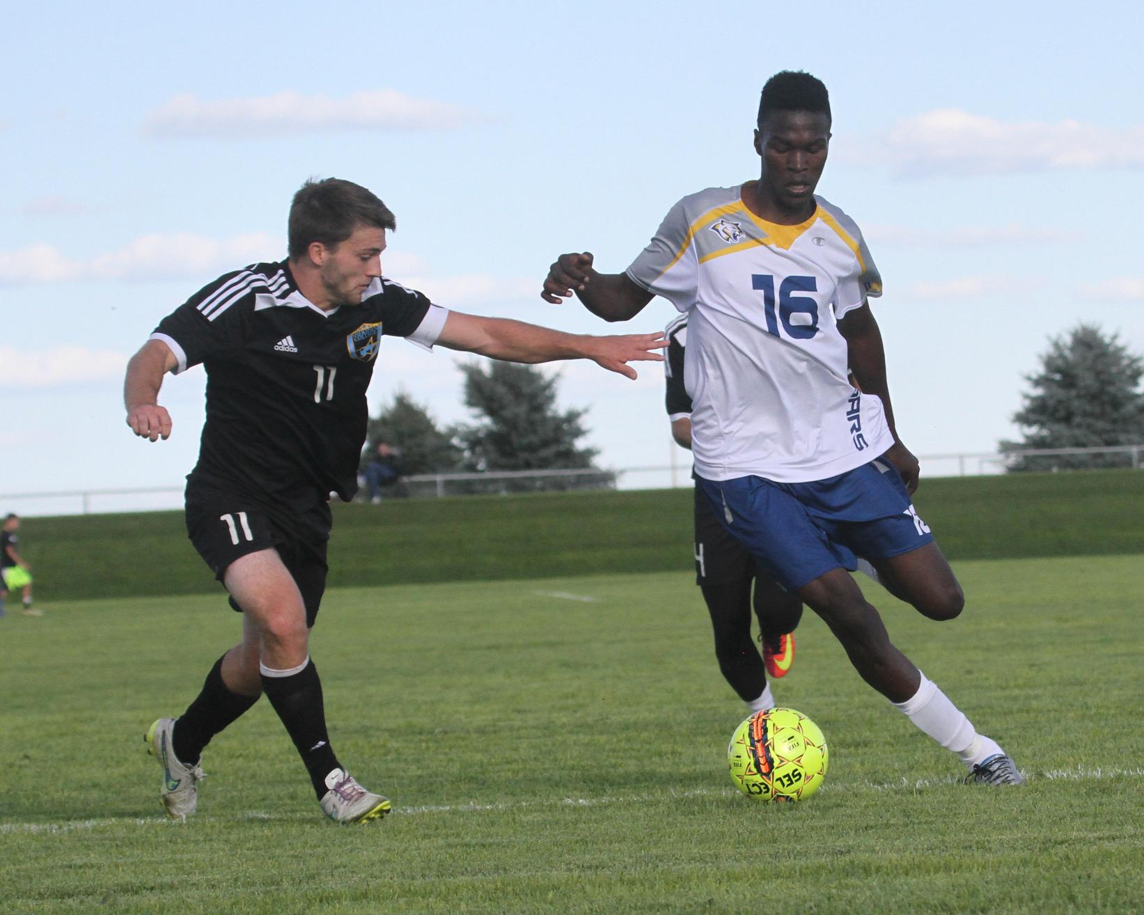 LCCC tops WNCC men&rsquo;s and women&rsquo;s soccer