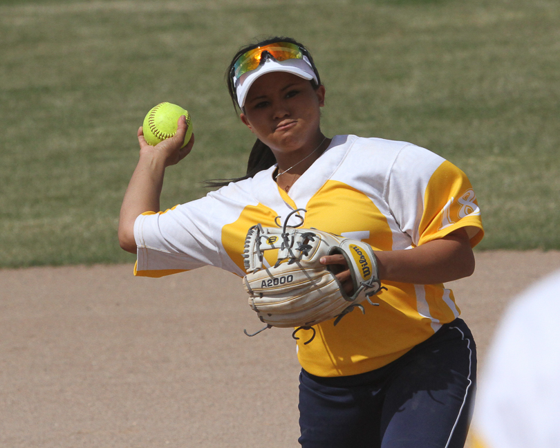 WNCC softball wins 11th straight, sweeps Central-Columbus