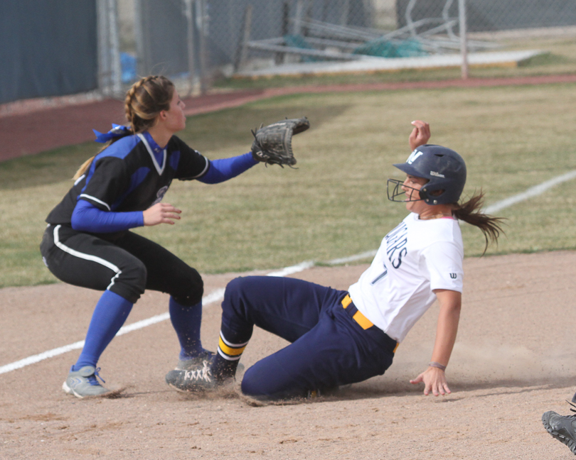 WNCC, McCook split softball game