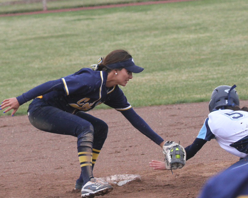 WNCC softball captures 13th straight win, sweeps Otero.