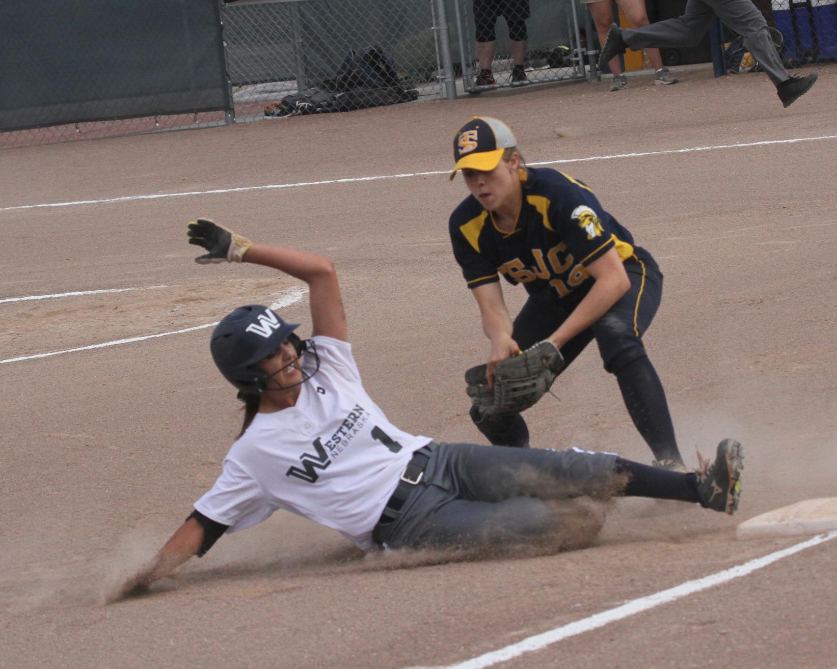 WNCC, Trinidad split first two games of championship series