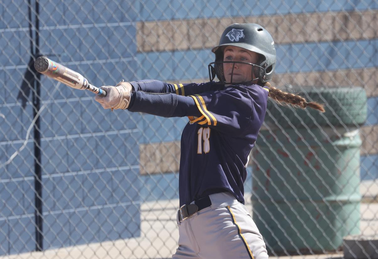 Victoria Wharton in action against Lamar