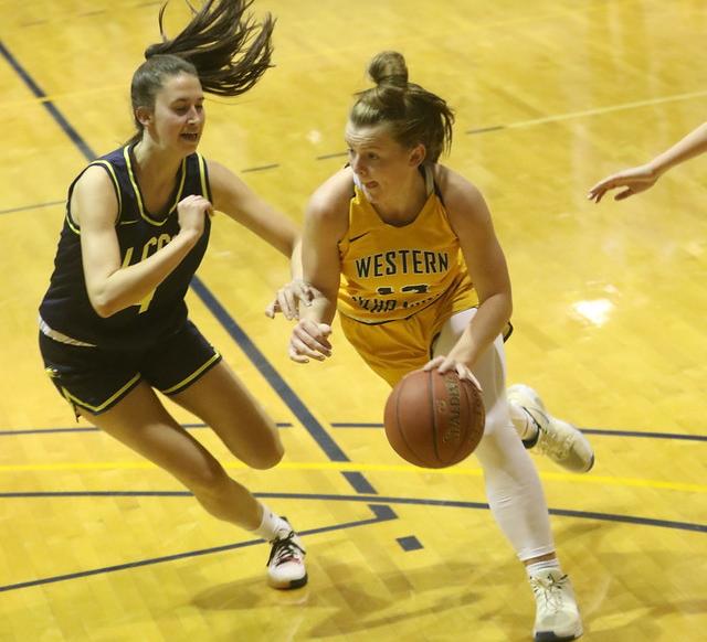 WNCC women run past LCCC