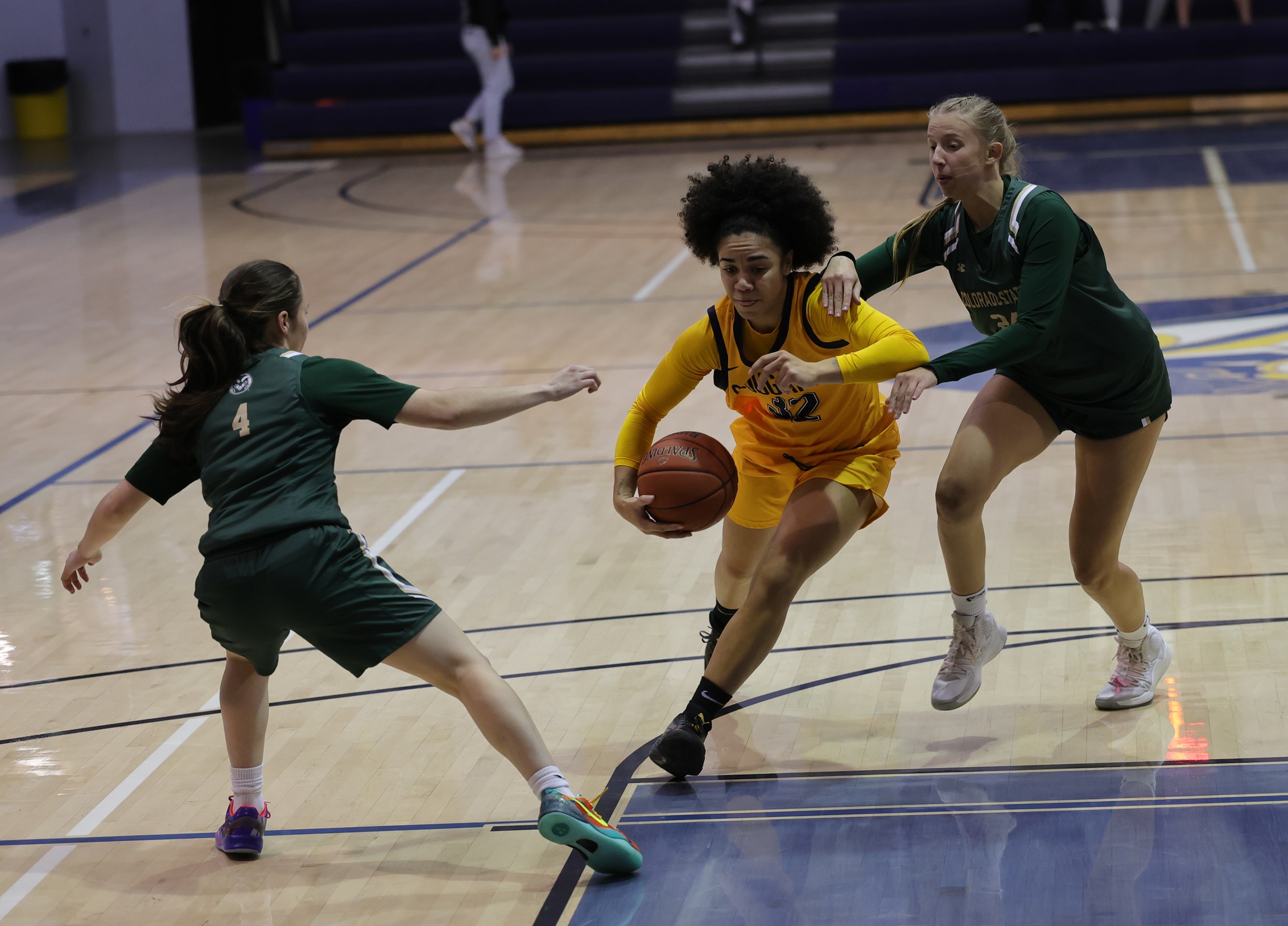 Ella Chesta-Carty drives to the basket.