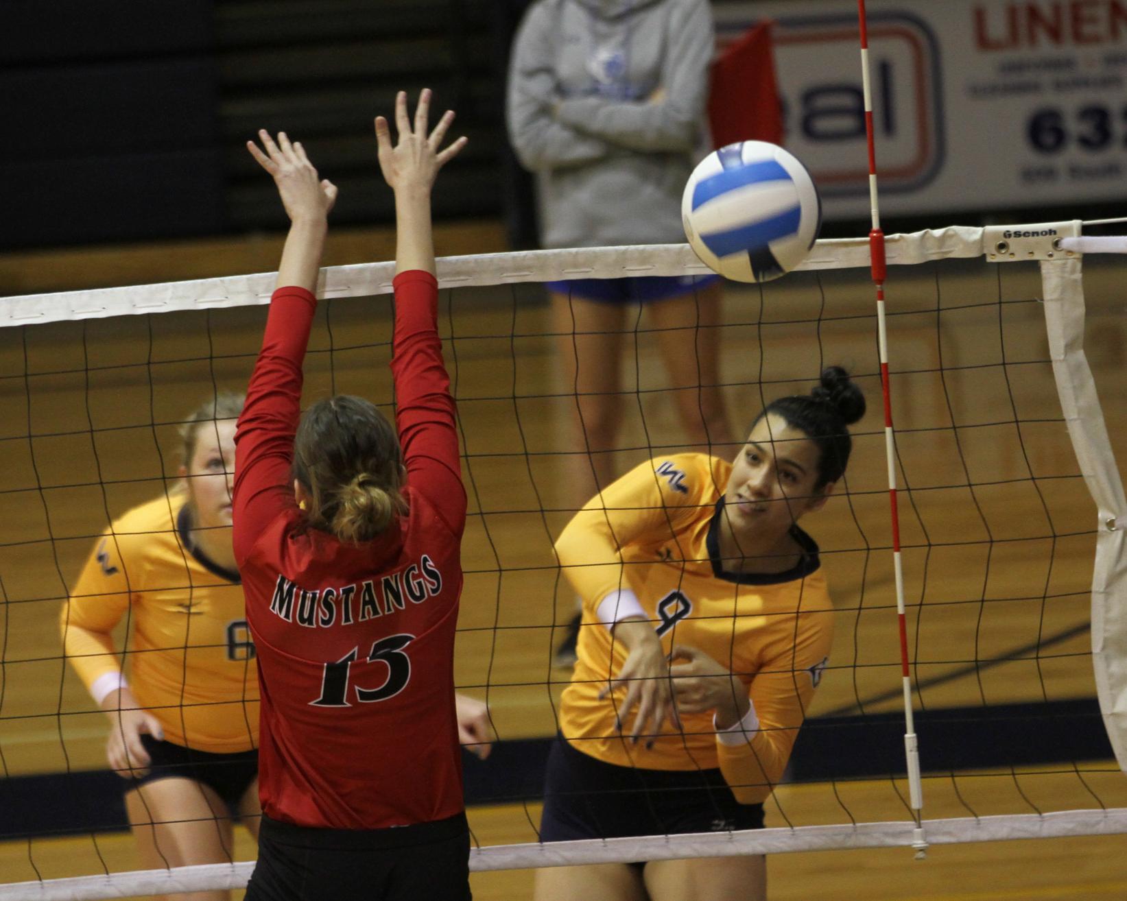 WNCC volleyball captures two wins in the Wyo-Braska Classic