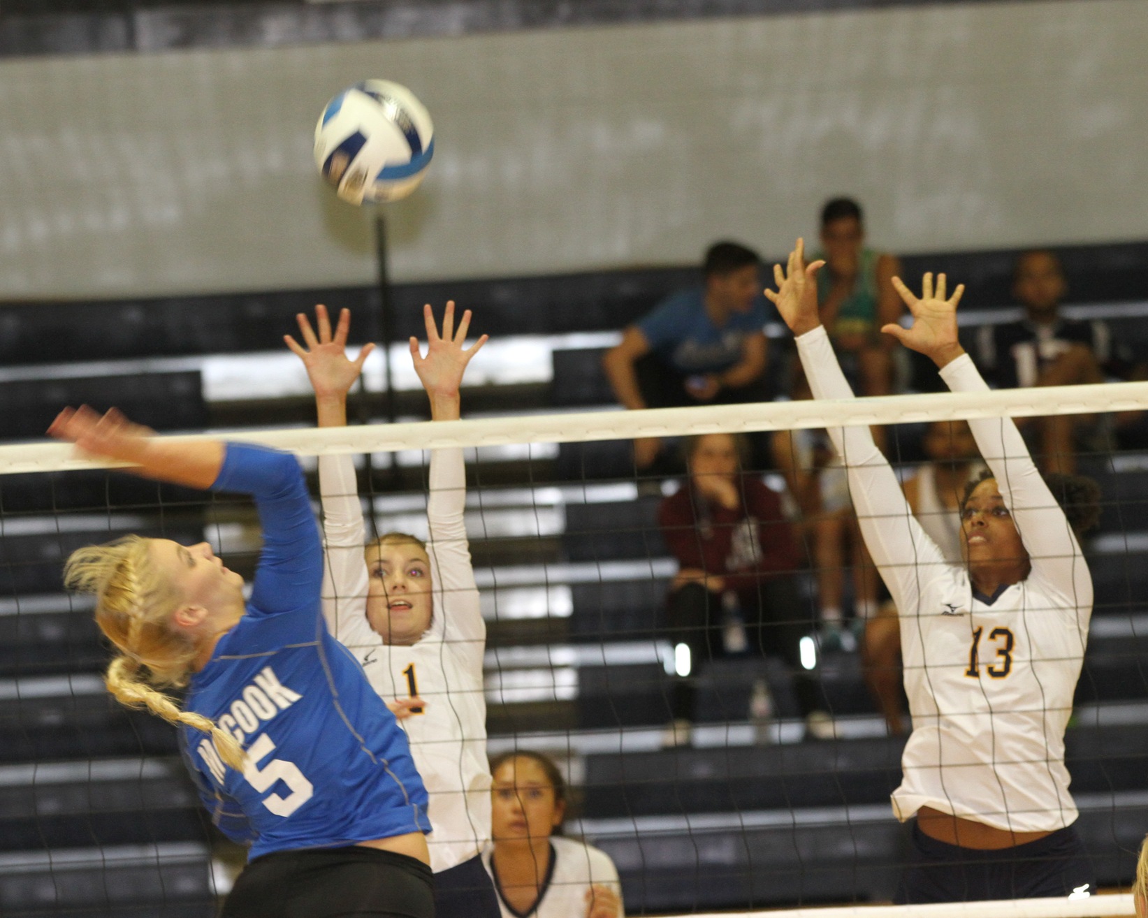 Maldonado, Kaawa lead WNCC volleyball over McCook