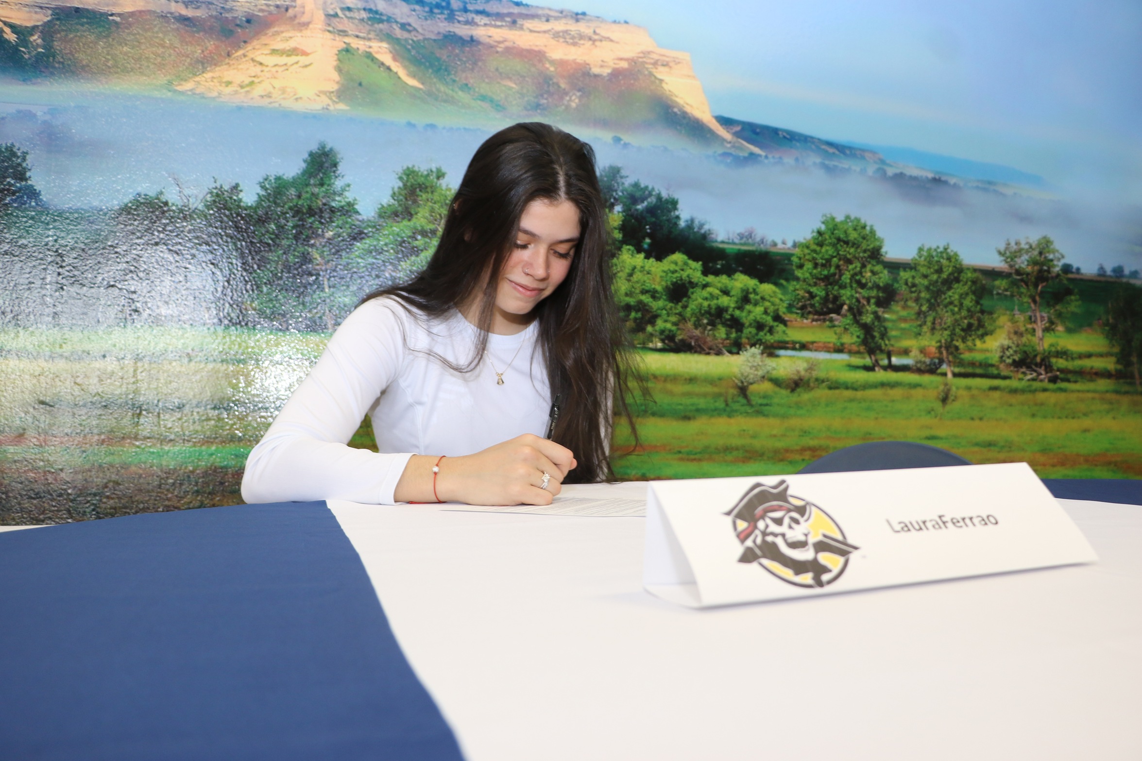 WNCC's Ferrao signs with Park University for volleyball