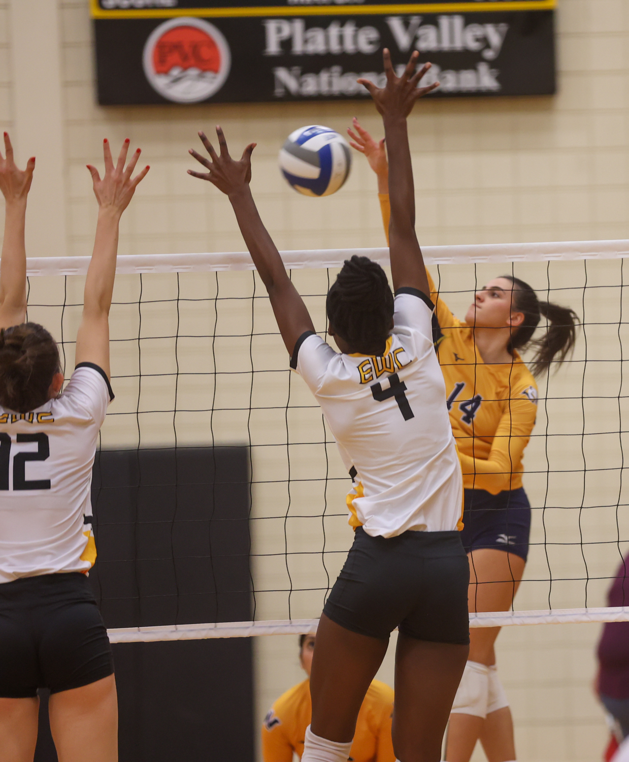 WNCC hosts McCook, Iowa Western Friday