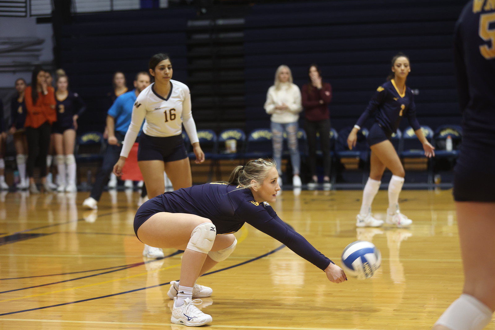 WNCC volleyball sweeps EWC to open regional tourney play