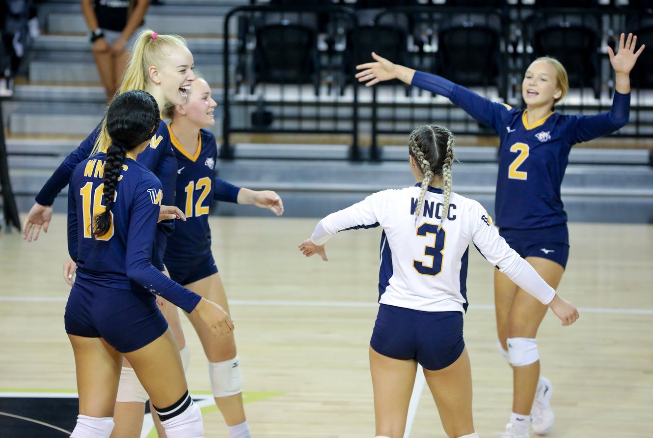 WNCC volleyball celebrates a point (photo courtesty of WNCC President Greg Dart)