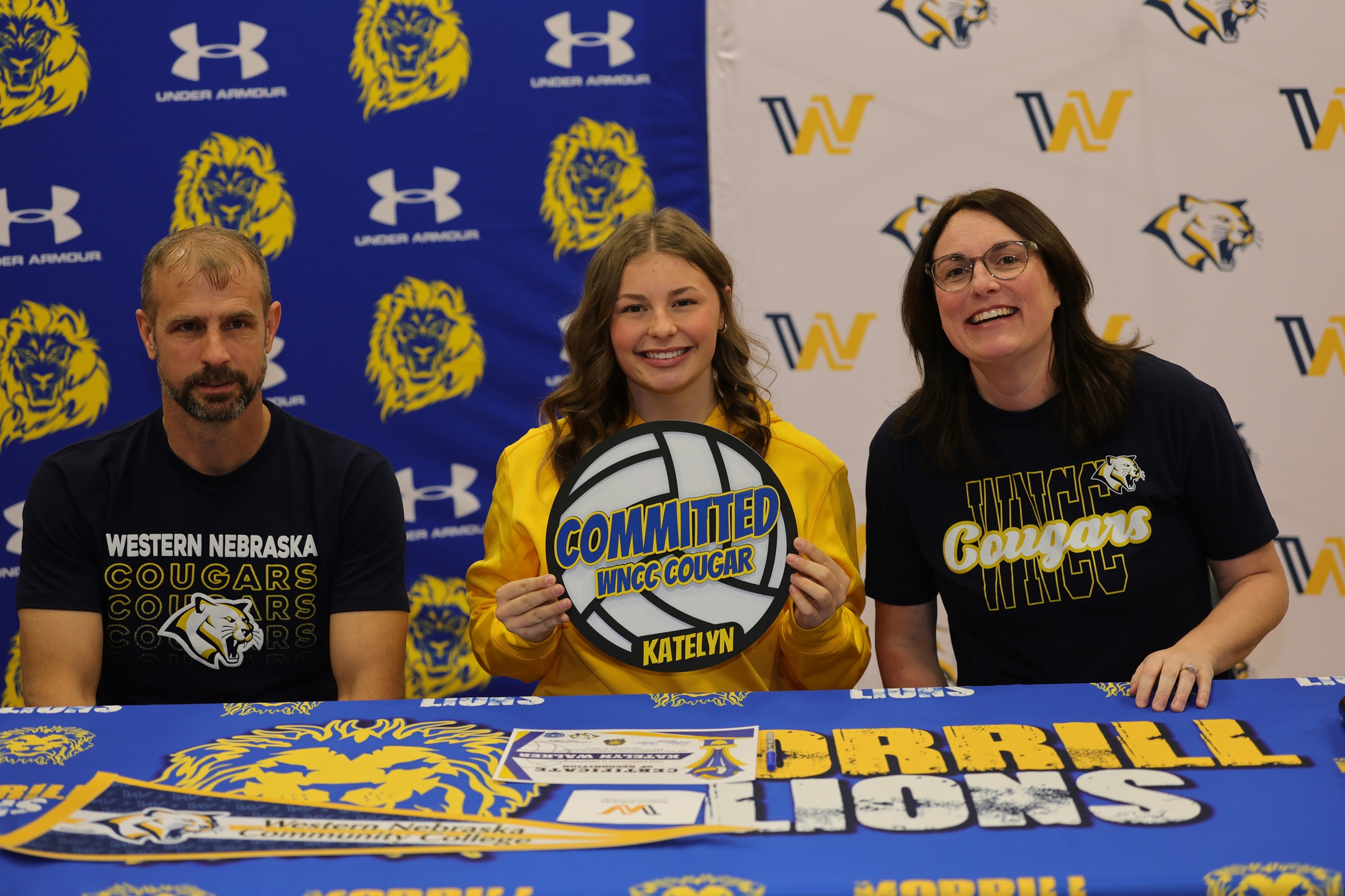 Katelyn Walker becomes a Cougar.